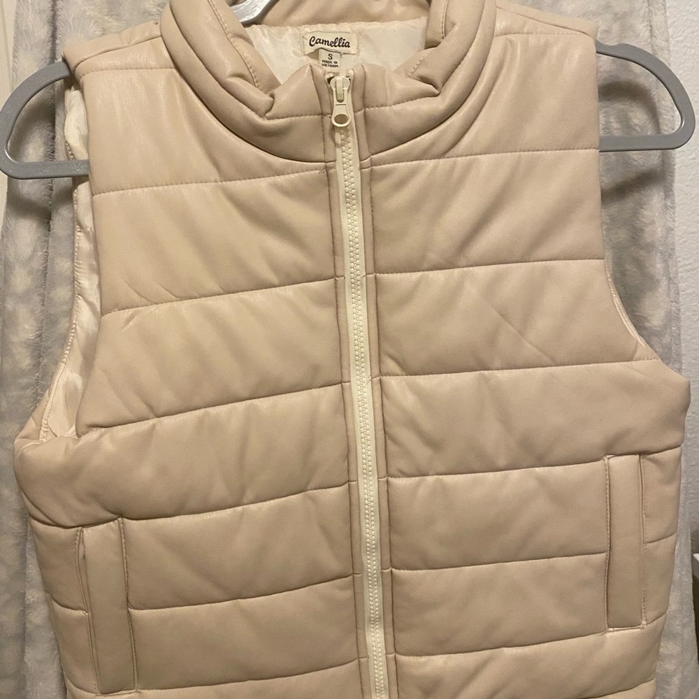 Camelia Cream Puffer Vest